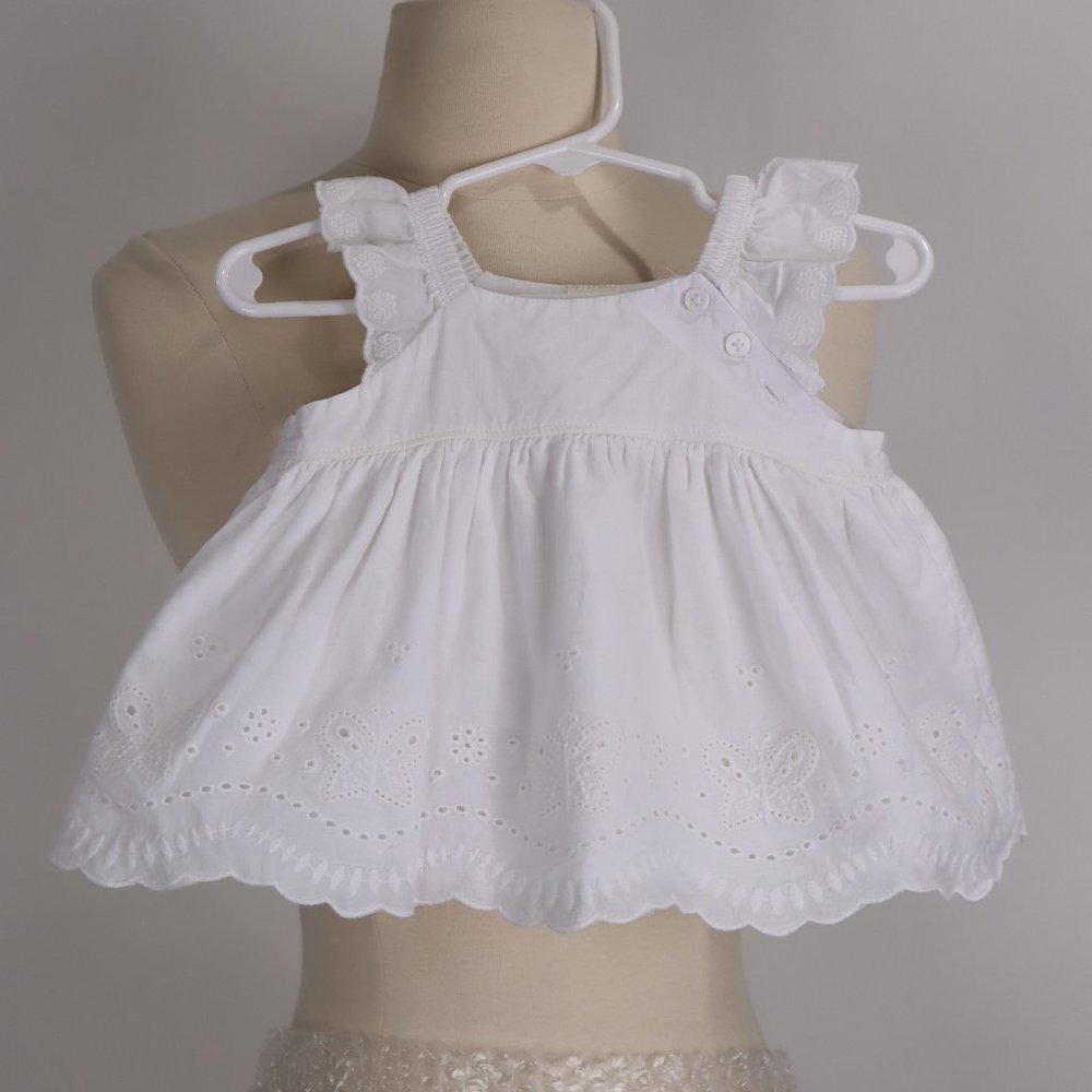 Oshkosh B'gosh NWOT White Eyelet Infant Toddler Dress Pinafore Size 6 Months